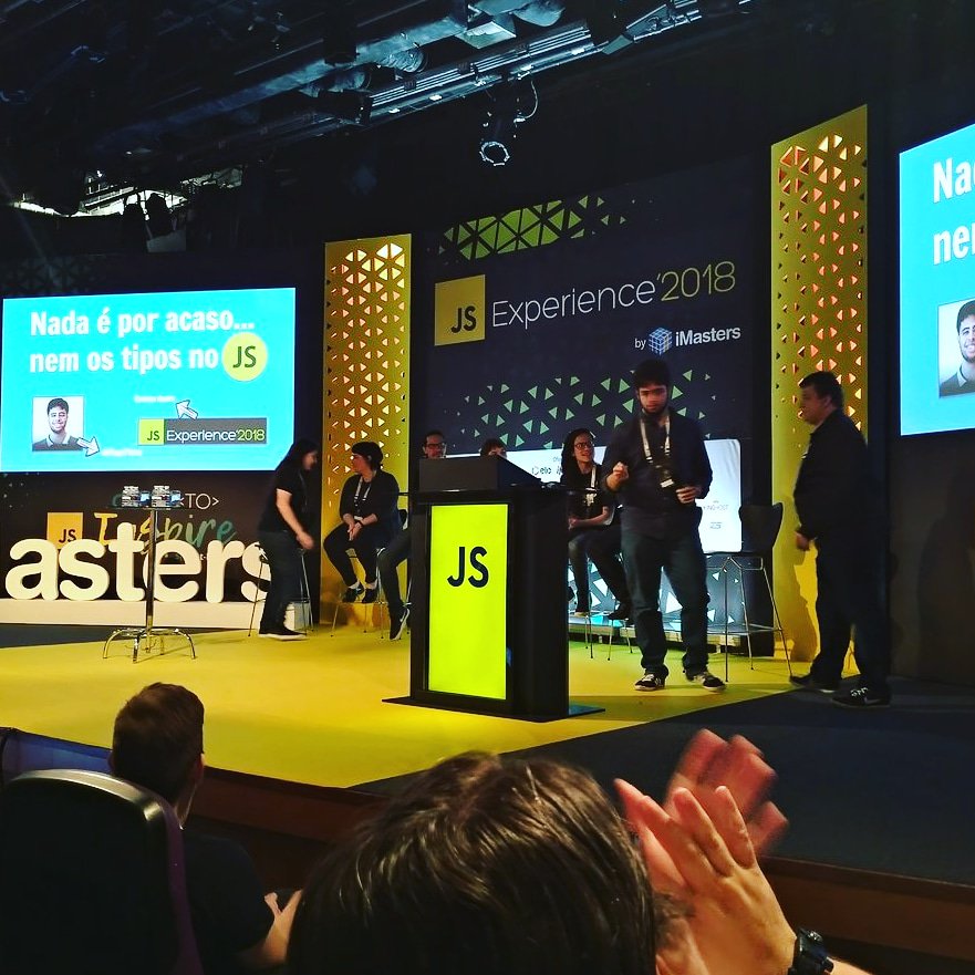 GuGottardi's tweet photo. Começa agora 7 palestras em 7 minutos sobre JavaScript.
Begins now 7 talks in 7 minutes about JavaScript.
#JSExperience2018 #jsexperience #javascript #imasters https://t.co/AdiYhAQqwn