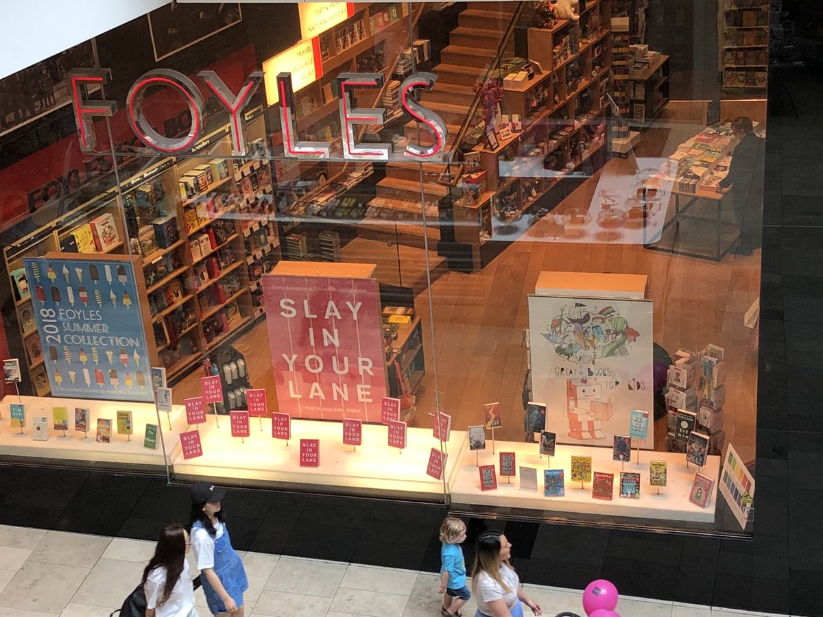 TheShadyFiles's tweet photo. @slayinyourlane Was passing through Stratford... 👏🏾👏🏾👏🏾👏🏾👏🏾 https://t.co/bdrfBYkC1a
