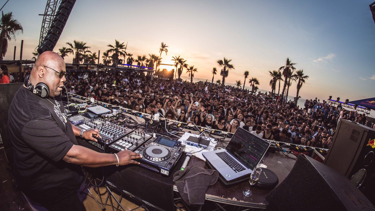 Submergemusic's tweet photo. Q7) Which of these is a theme for a legendary Dj’s club night?

A) All Gone Pete Tong 
b) Broom Broom Joris Voorn
c) Just Kills with Jeff Mills
d) Fiesty Fox Carl Cox

#SubmergeMusicQuiz https://t.co/vr93Rp12Kb