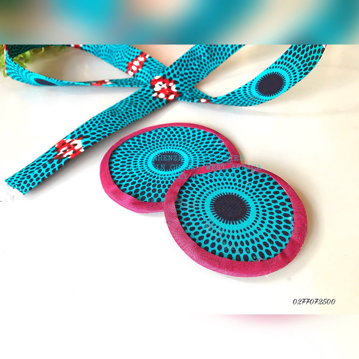 Ahenzeherself's tweet photo. #themaking of another #stylishfascinator , with #africanprint , in a couple of progressional pictures. #fascinator #boujie #ankara #ahenzeaccessories #madeimghana #simplydifferent #beadingclass #ghanafinestbeader #gorgeous #fashion #pictiresoftheday #freefashion https://t.co/QGfJuuvuHe