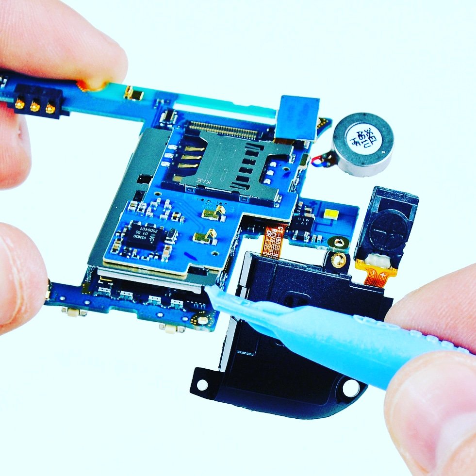 cusos_celular's tweet image. Venha fazer parte dessa profissão que mais cresce no brasil! Curso Manutenção de celular. Aulas Grátis  acesse o link👉bit.ly/CursoManutenca…