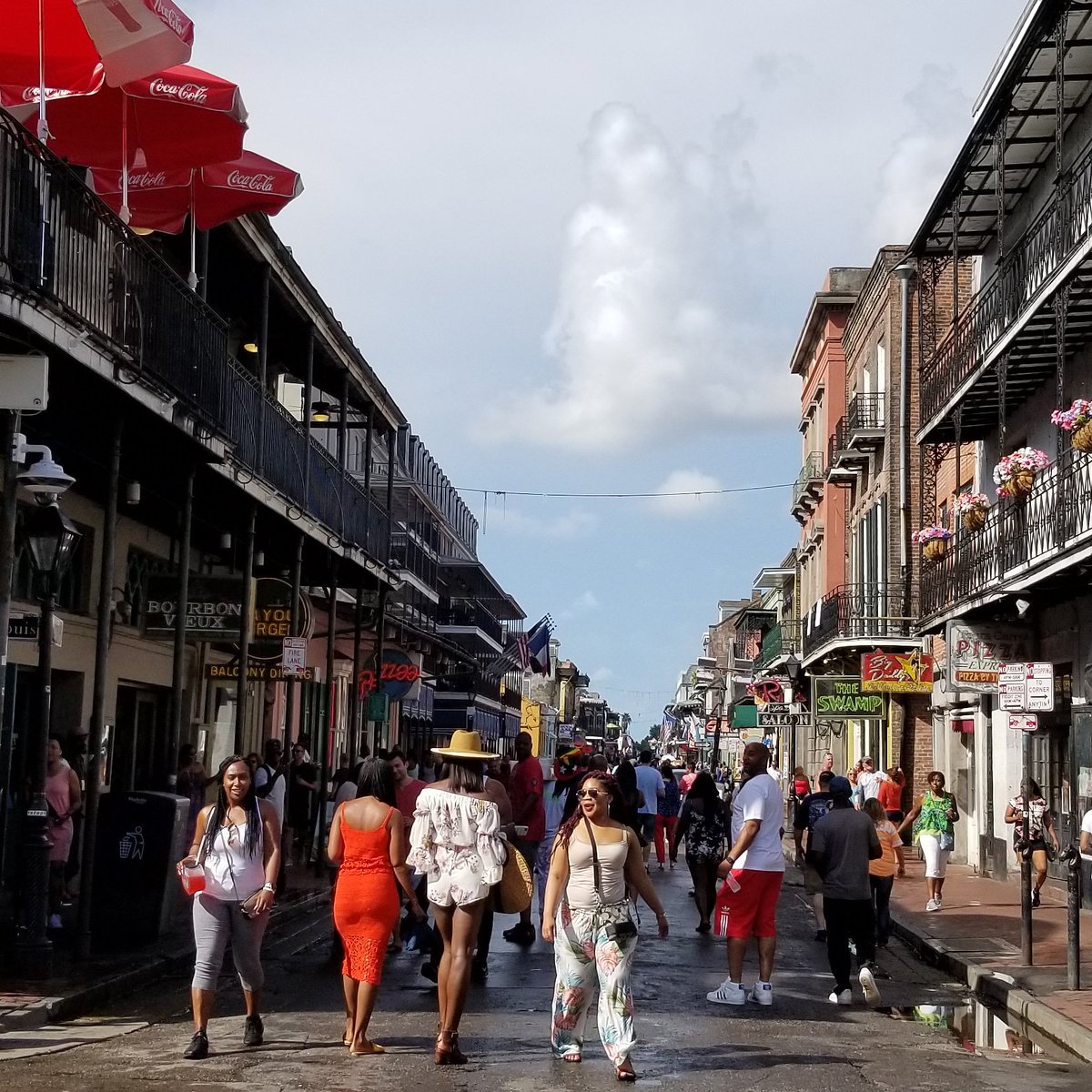LipstickNLaugh's tweet photo. Only a few hours left to grab your tickets... there may be a few available at the door. Stop by @JoyTheater or buy online at https://t.co/t5oDpPxc8R. 7pm tonight! #essencefestival2018 #EssenceFest #NOLAcomedy https://t.co/wTWKkRAOTy
