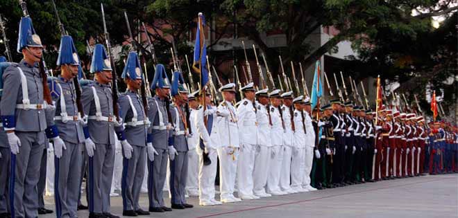 ABenavidesT's tweet photo. Día de la Fuerza Armada Nacional Bolivariana, glorioso día para los soldados y soldadas de la Patria.
Orgulloso de ser un militar de Venezuela revolucionario, socialista, antiimperialista y chavista.
Somos Bolívar y Chávez, somos pueblo.
#UnionCivicoMilitarPorLaPatria https://t.co/4Hq3YzWVvd