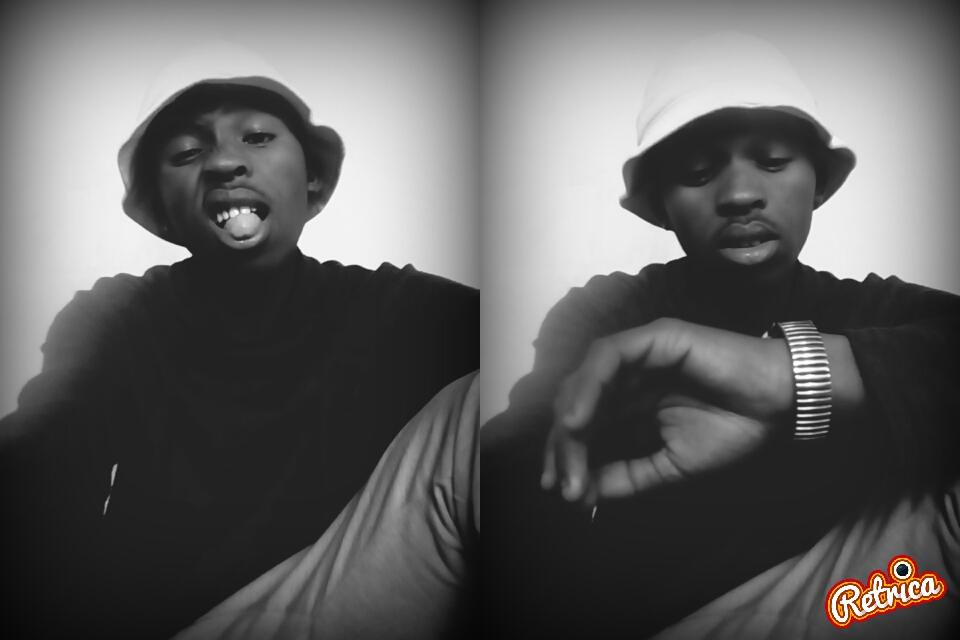 wakwafak's tweet image. @ boredom strikes busy taking pictures alone

#boredstrikes😞😜😏