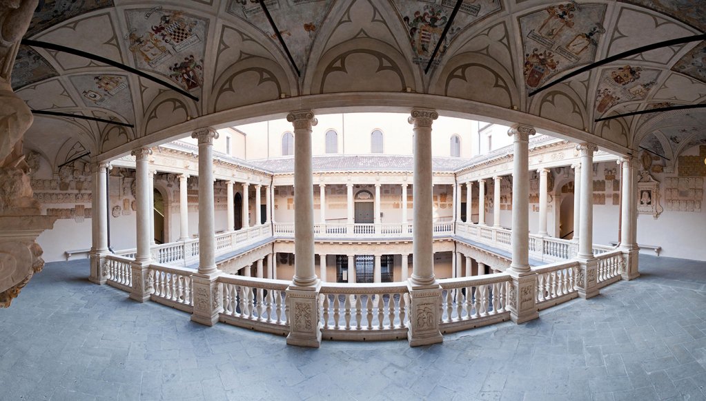 UniPadova's tweet photo. Nella #classificaCensis 2018 #Unipd si riprende il secondo posto in classifica, eccellendo per la #comunicazione e i servizi digitali.
Ma qual è il modo corretto per leggere questa mole di dati?
@FonteCensis #Censis https://t.co/CIHPDZJAay https://t.co/EsA74Xm8V8