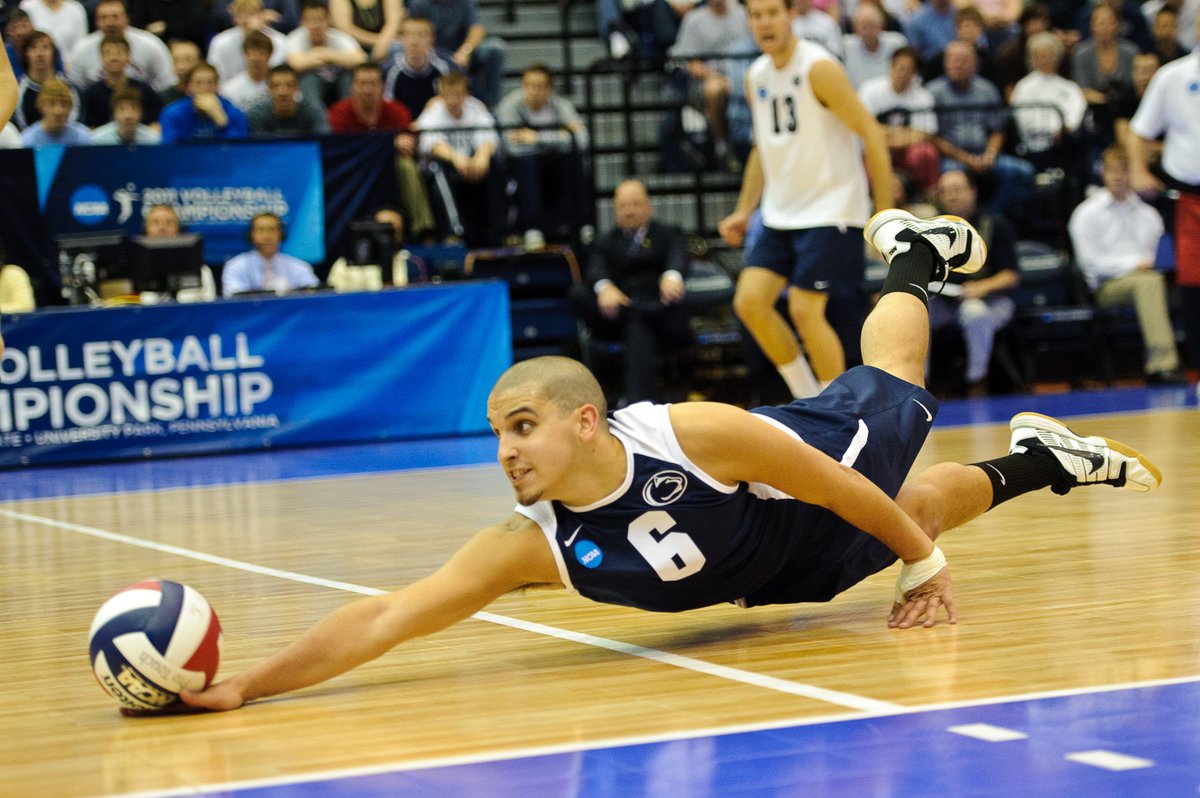 PennStateMVBALL's tweet photo. It looked like @MarkPavlik was the choice early, but our fans know #PSUMVB history!
With 1β£,2β£6β£0β£ digs, Dennis Del Valle is the #PSUMVB all-time leader. His 3β£8β£6β£ digs in 2010 are the most in a single season and he produced the program's only three seasons of 300+ digs https://t.co/YBiaqryRG0