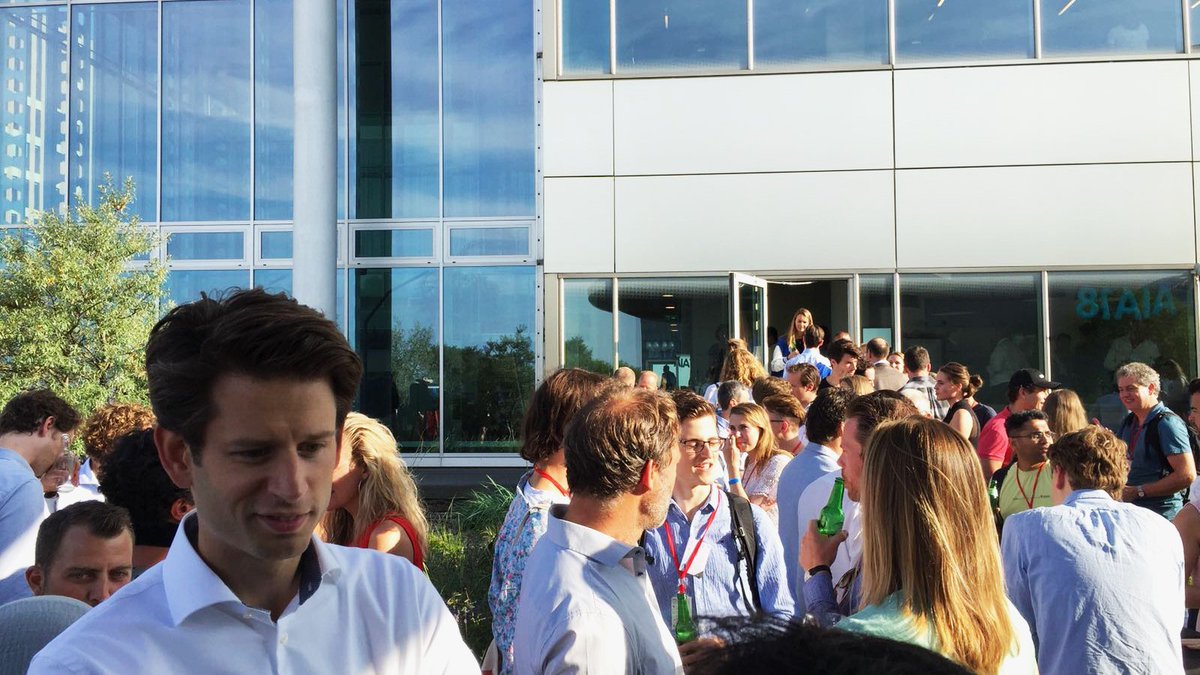 Welcome Class of 2018!  

Yesterday we kicked-off the #AIA18 innovation journey with a Midsummer Networking Drink. Let’s foster #innovation and provide a platform for the innovations of the future!