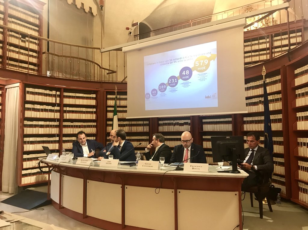 IABItalia's tweet photo. Si è da poco concluso IAB Seminar Quality &amp; Transparency. 
Un ringraziamento particolare ai Relatori per aver evidenziato come #qualità, #trasparenza ed #equità siano le parole chiave per un futuro sempre più digitale.
#IabTransparency18 https://t.co/n3BqyqO40I
