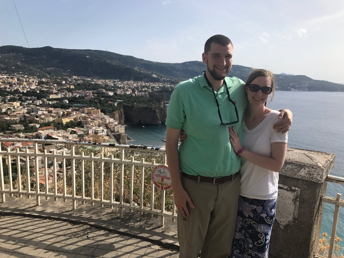 mrsoconnell91's tweet photo. Day 5: My favorite happy places(s)! This one is so tricky, I have so many favorite places!  Bar Harbor, Maine and Sorrento, Italy definitely top my list! My favorite place on our trip so far has been Gouda!! #happinesschallenge  #givemeallthecheese #goudastroopwaffle https://t.co/7Bu5nSl6sa