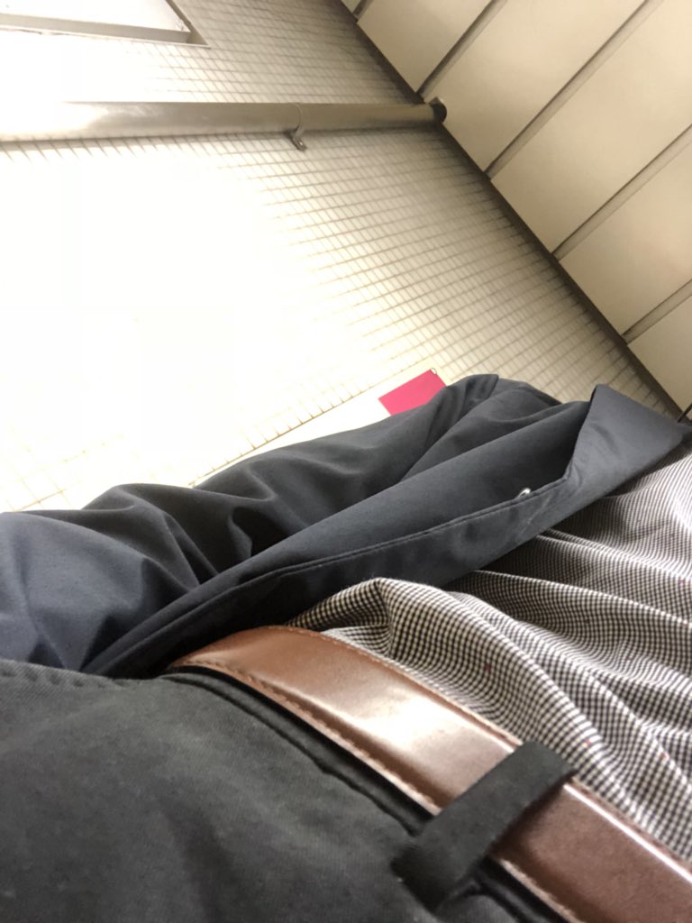 hoppingnaranca's tweet photo. 本日、取り急ぎ私からは次の2つ。

●低音が安定してるバンドは強い、高音が更に華やぐ化学反応が起きる。

●いい女を撮ってる時、カメラマンは幸せ。（いい男の時も幸せ）

会社員カメラマンからは以上です。
後日がっつり写真を。今日は寝させてw 明日社内試験なのww

#Clashしようぜ
#uracoco https://t.co/YZC9zLFKcc