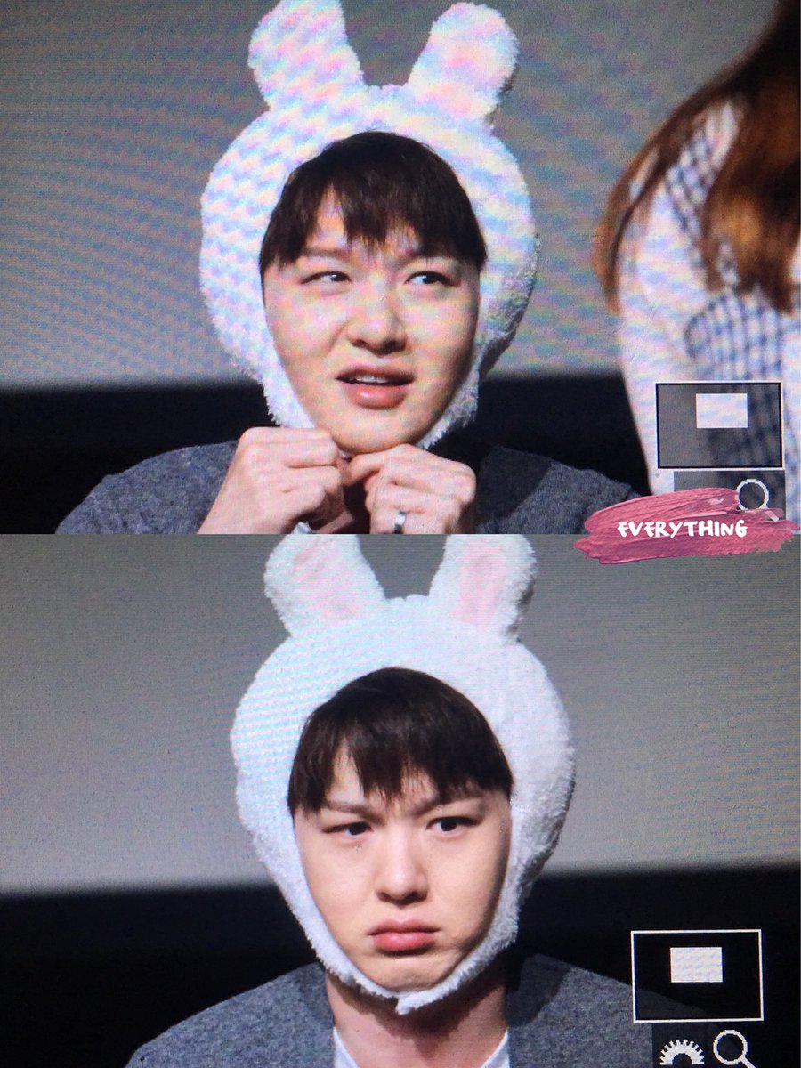 leechangsub_net's tweet photo. 180705 일지아트홀 팬사인회 비투비 이창섭❤️
우리토끼..... 귀여워......😭
@LeeCS_BTOB https://t.co/c33x4UyHRT