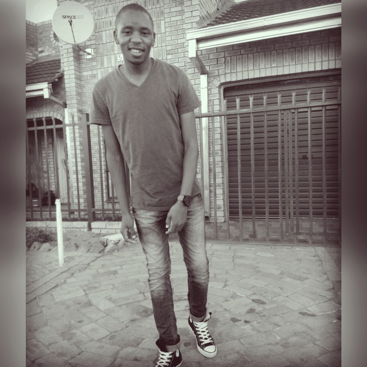 Nashdj057's tweet photo. #NewProfilePic https://t.co/XkL0pcgfYA