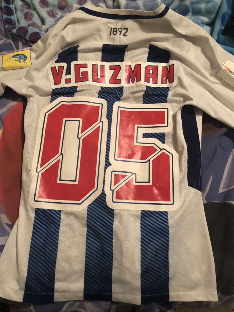 Ivane_Moreno's tweet photo. ¡Por fin! A la colección personal de @Tuzos la del ídolo @GuzmanPocho de #UAE2017 https://t.co/fXx5ggvnLE
