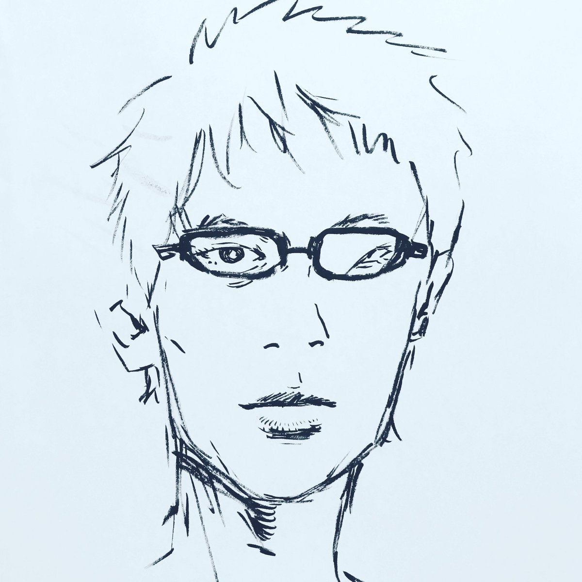 @l1tar1ta てへ。
似顔絵の技量が足りなかった説!!笑

涼やかな顔に生まれたかったんだ〜笑 