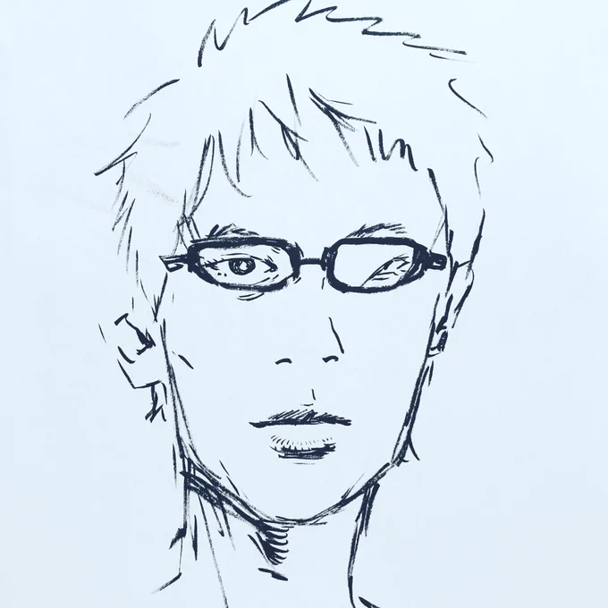 @l1tar1ta てへ。
似顔絵の技量が足りなかった説!!笑

涼やかな顔に生まれたかったんだ〜笑 