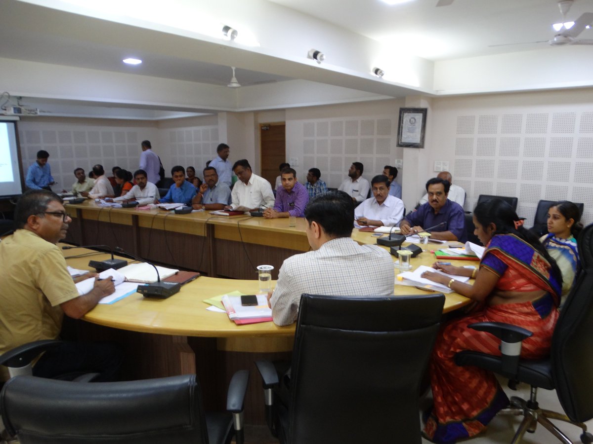 CdhoSabarkantha's tweet image. @Governingbody Meeting @DM sabarkantha #DDO Sabarkantha #CDHO sabarkantha,   #Taluka Health Officer.