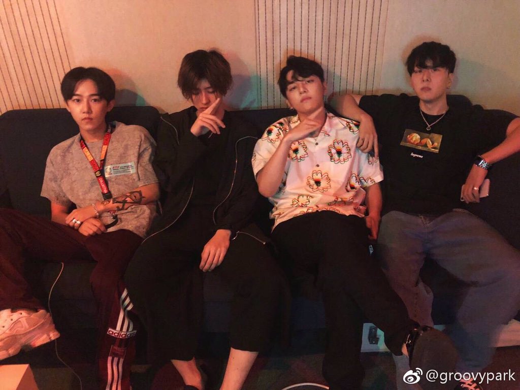 augustcxk's tweet photo. #CaiXuKun #NinePercentCaiXukun 
#蔡徐坤 
weibo &amp; ins about Kun https://t.co/WiUmsadxdP