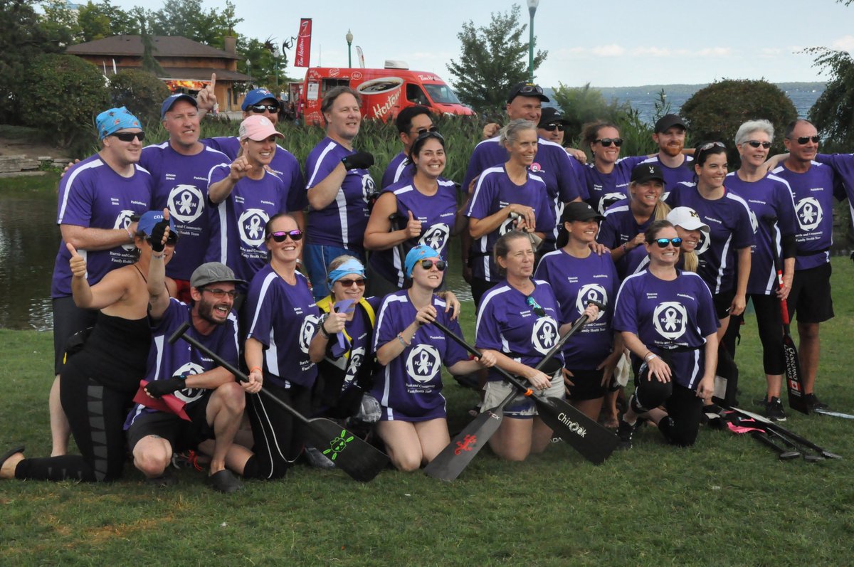 BarrieDBFest's tweet photo. #TBT To the 2017 winners of the Platinum Division, Simcoe Sirens! #dragonboat #BDBF2018 https://t.co/U6inxnAww6