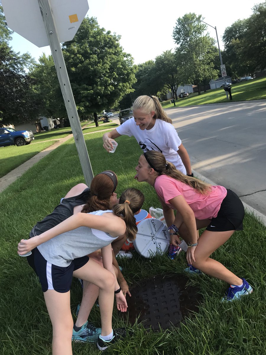Bri_Smith4's tweet photo. #JagXCscavhunt https://t.co/64ZWQemNDU