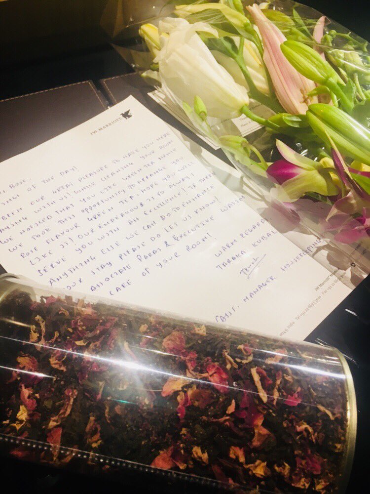 preetibose26's tweet photo. Thanks Taraka Kubal @JWMarriottJuhu for this lovely surprise! Came back to my room to beautiful #orchids, a hand-written note, and box of #roseflavored #greentea. Housekeeping team Paras and Wasim noticed I like and travel with my own green tea, hence. 😊 #CustomerExperience #joy https://t.co/slxzI0WjTJ