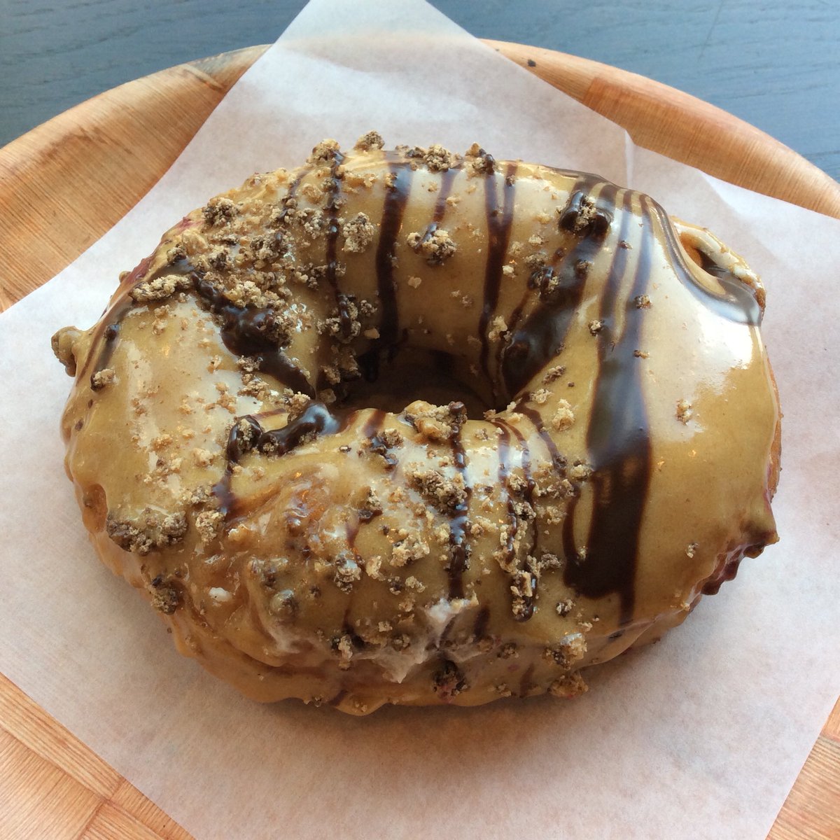 AgathaChocolats's tweet image. Wowza! Chocolate Peanut Butter Cookie Doughnut
(Vortex Doughnuts, Asheville)
#foodie #foodchat #travel