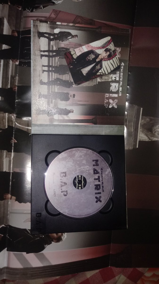 store_Hopee's tweet photo. [💿] BAP 4th Mini Album - MATRIX (Versão Normal) CD + Poster

💵R$100,00 
🚚 + Frete
❌Com pôster 
📬 Pedidos na DM/Direct ou E-mail
💰Pagamento por cartão de crédito, boleto,depósito, paypal e transferência. 
⚠️Dúvidas? Nos chame na DM! https://t.co/Sv9CMf5m1m