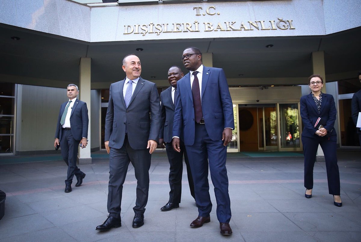 #Zambiya Dışişleri Bakanı Joseph Malanji ile iki ülke ekonomik ilişkilerine yeni bir ivme kazandırmaya yönelik adımlar ve karşılıklı ziyaretler konusunda görüş alışverişinde bulunduk.