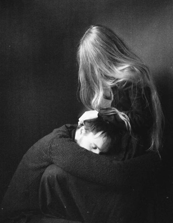 flos______'s tweet image. که از خودم که تویی، کجا فرار کنم...