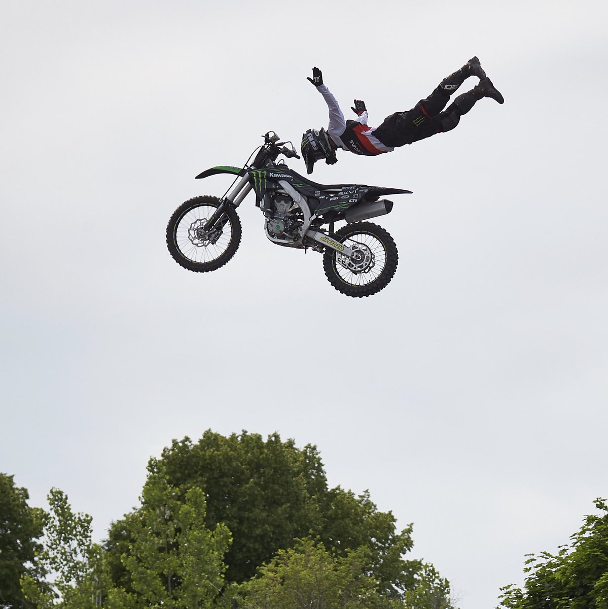 Get ready #Stampede2018 the first #FMX show is tonight at 5:45 at the #MonsterCompound <a href="/KrisFoster782/">Kris Foster</a> <a href="/twitchthis/">Jeremy Stenberg</a> <a href="/axell_hodges/">Axell Hodges</a> <a href="/KeithSayers/">Keith Sayers</a> <a href="/brodywilsonfmx/">Brody Wilson</a> <a href="/Jamescartermx/">James Carter</a> <a href="/BillyKohut/">Billy Kohut</a>  #Ksfmx autograph session to follow.