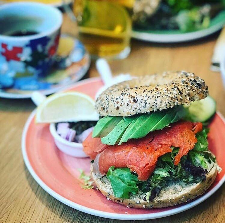 Wist je al dat alle producten van <a href="/bagelsbeans/">Bagels & Beans</a> #duurzaam zijn? Yes, ook onze heerlijke bagel met wilde zalm!
