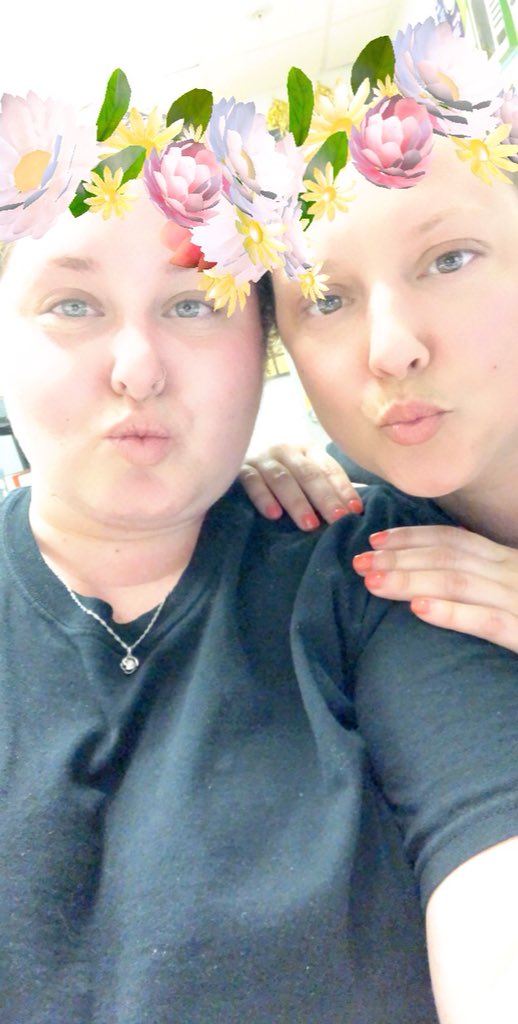 SprintCGM's tweet photo. #sprint in #MyrtleBeach is the best place to work! The #environment is amazing! Come into our store and become our #friend #FriendshipGoals We make #partnerships with #SmallBusinesses We are #CustomerService #OBSESSED #smallbiz #appointmemt #refer us to #friends & #family 🔥👑🌊 https://t.co/XLUfDQfju1