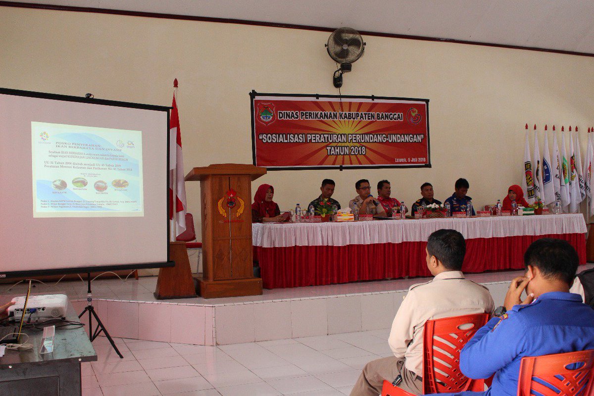 Skiluwukbanggai's tweet photo. 05/07 #OneHealthKIPM Sosialisasi Peraturan Perundang-undangan Perikanan Kab. Banggai bersama Dinas Perikanan,  Pos Angkatan Laut,  Pos PSDKP,  POLAIR
@HumasBKIPM
@darwis_skipmlb
@rinajanwar2201 https://t.co/yHzX2LxdY8