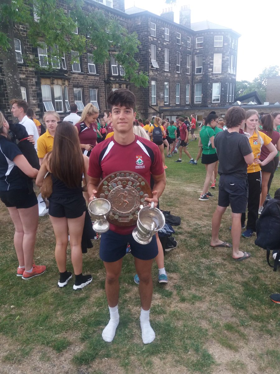Roque won the 100m, 400m and the Victor Delorum (for best overall athlete) while representing <a href="/DuckworthHouse/">Duckworth House</a> in the <a href="/SportAshville/">Ashville Sport</a> sports day
