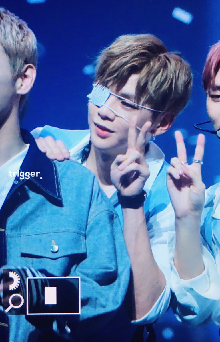 trigger_1210's tweet photo. 180705 ㅠㅠㅠㅠㅠ 아포지마ㅠㅠㅠㅠㅠㅠㅠㅠㅠㅠㅠㅠㅠㅠㅠㅠㅠ 그래두 늘 열심히 하는 다니엘한테 더 배워ㅠㅠㅠㅠㅠㅠㅠㅠㅠㅠㅠㅠㅠㅠㅠㅠㅠ😭😭😭 https://t.co/VTVvqb0hSD