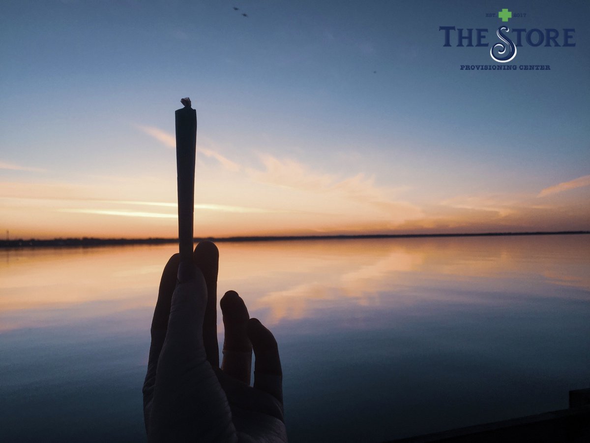 headtothestore's tweet photo. We hope everyone had a safe &amp; high 4th of July! The Store has all of your MMJ needs to help you jump back into reality! #HeadToTheStore #TheStore #MMMP #MMJ #THC #CBD #Summer #BackToReality #AuGres #PureMichigan #Joint #Sunrise #Lake #LakeHuron #Travel #Adventure #Weed #Dank https://t.co/uuLhGdPJaz