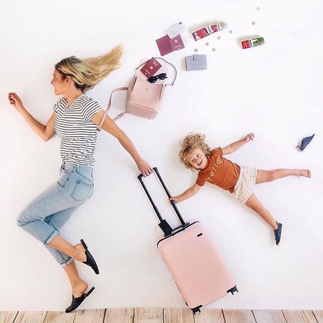 whereverilodge's tweet photo. This pretty much sums up my life trying to leave the house everyday! 🙈
.
.
I feel like I should just keep a carry on suitcase in the car filled with items from my own closet. No matter how hard I try lately, I always seems to have everything the baby… https://t.co/aHFKPfLngL https://t.co/5PTtk3GwS0
