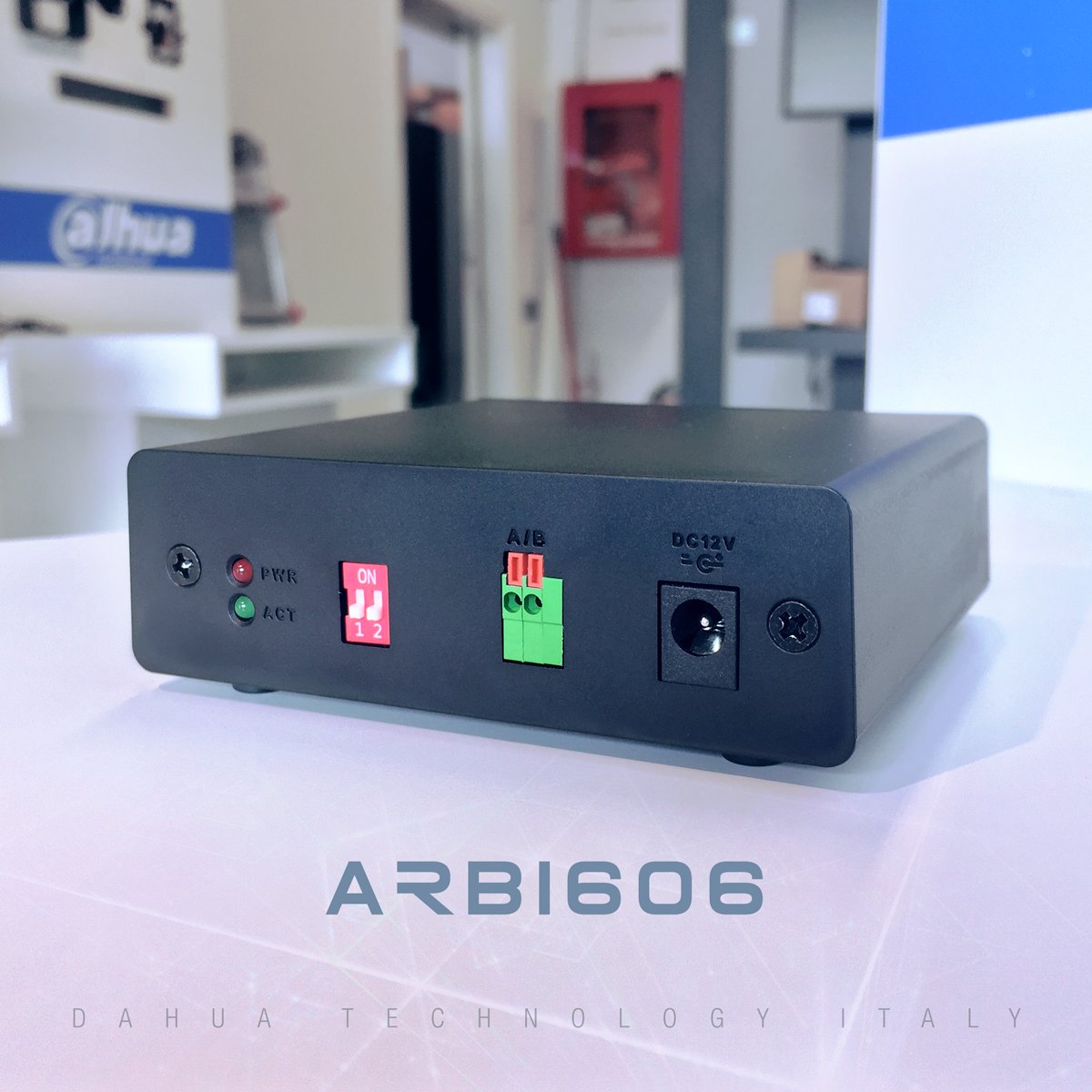 DahuaItaly's tweet photo. #alarmbox ARB1606
La morsettiera dell’interfaccia RS485 fornisce al DVR 16 in e 6 out aggiuntivi
Connessione simultanea di 4 dispositivi a cascata
creazione di link allarmi su eventi, notifiche push tramite app, interazione con sistemi esterni
alimentazione a 12V DC universale https://t.co/ZjrF5W4MQy