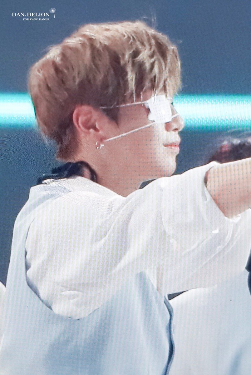 Dandelion_1210's tweet photo. 180705 MCD 
#강다니엘 #KANGDANIEL https://t.co/xHDGt5hwj7