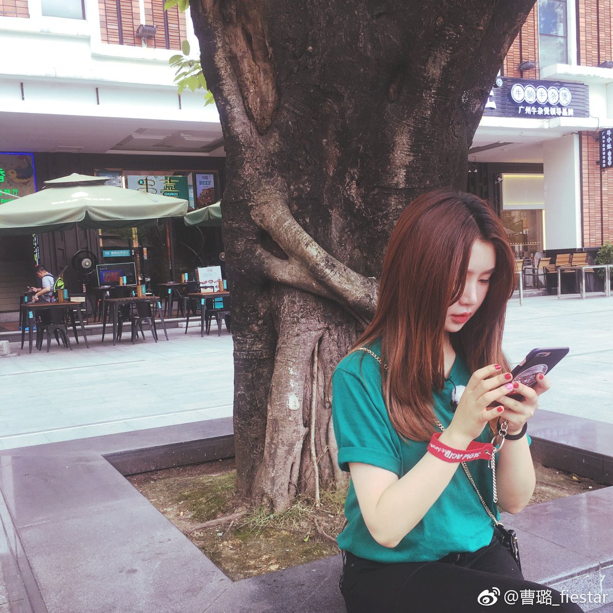 fiestar_snaps's tweet photo. [CAO LU WEIBO(4P)] fiestar_曹璐: 广州行程结束 再见啦[爱你] ​ 4/4P https://t.co/1tyHt1zf3R #kpopsnaps https://t.co/8c6j1xhhBH