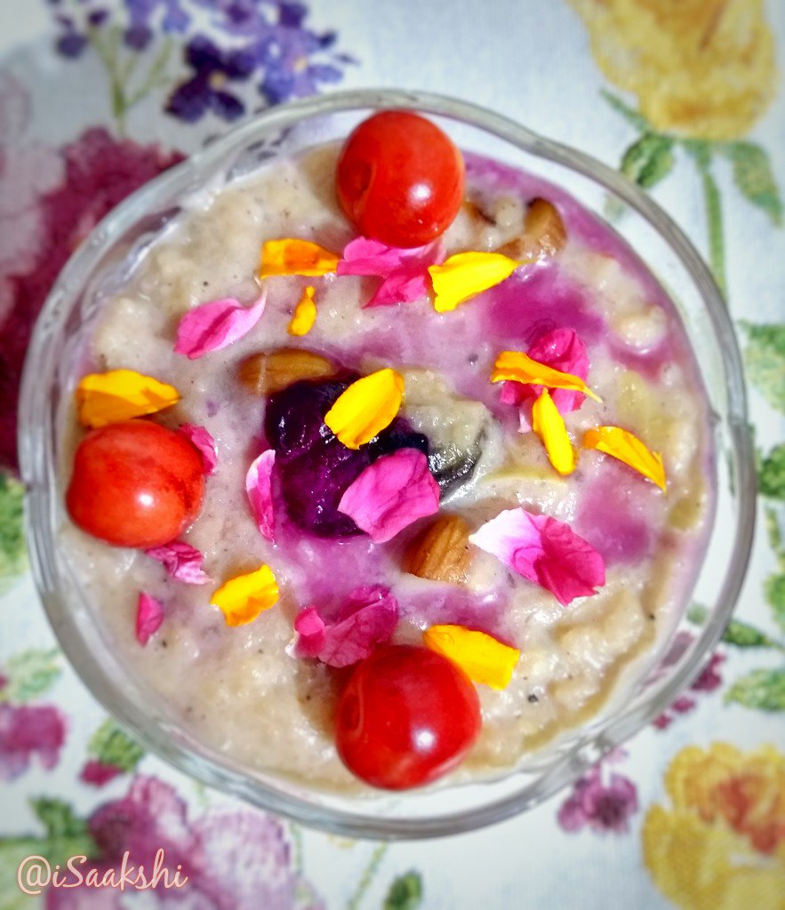 iSaakshi's tweet photo. It has been a colorful #DesiTadka week, people! #Jamun #Indian #Blackberry #laddus, #Ginger - #Mango(raw) #Barfis or #Alepak, #Chawal ka #Kheer w/ #Cherries & #Jamuns, #Beet-#Lauki #NeerDosas #KitchenYoga https://t.co/AhGaakmzmI