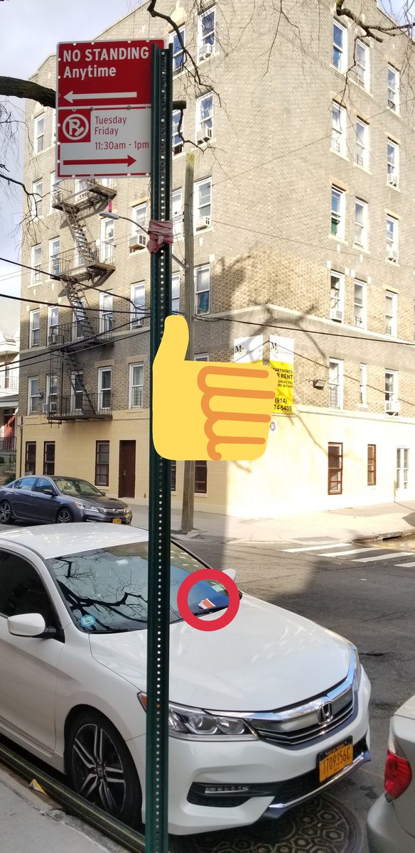 Here's a  #taleof2cities for  @BilldeBlasio:2 cars parked illegally in No Standing zones at the same intersection. The  #placardperp parked 1st last night.  @NYPDTransport came by in the morning & only ticketed the other car. #placardcorruption ain't the Fairest City of Them All.