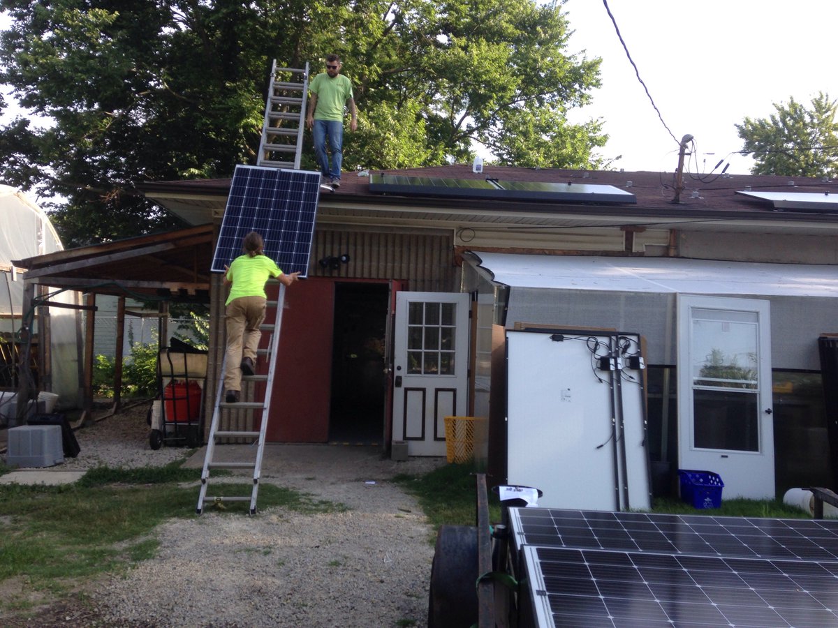 RE_volv's tweet photo. Thanks to YOU, Mission of Mary had their panels installed this week! 

THANK YOU to all of the donors, the @univofdayton #SolarAmbassadors, our partners, @dicapriofdn , and to friends of RE-volv who spread the word and made this project a HUMONGOUS SUCCESS! https://t.co/0mcD441zvM