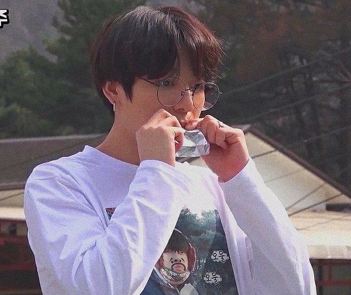 kooklq's tweet photo. everything about him belongs to baby boy culture https://t.co/nWy4qFKnGc