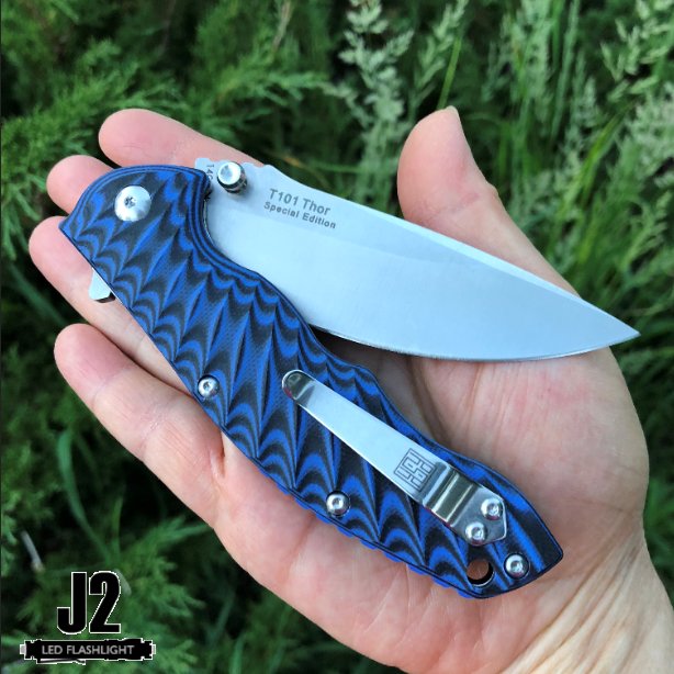 J2ledflashlight's tweet image. The blue and black combo should looks nice on the 
Real Steel Knives RS7524 T101 Special Edition Blue
