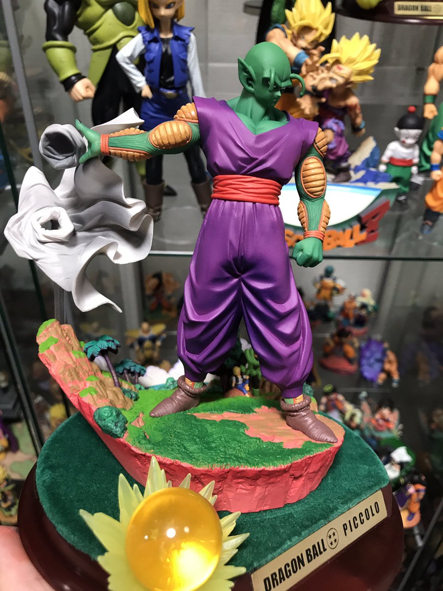 ドラゴンボールセレクション 巻四 ピッコロ 指が4本なんです。指が。