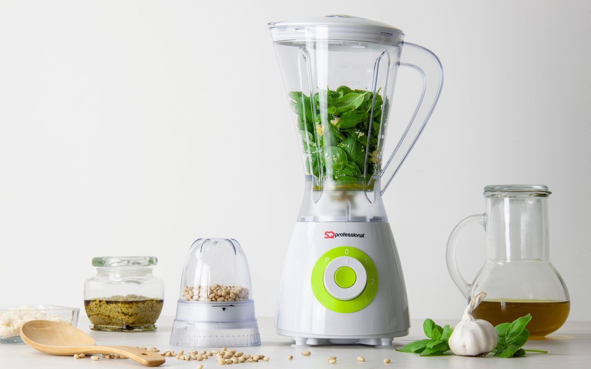 SQ_Professional's tweet photo. Summer is here to stay! Blitz up some fresh pesto or seasonal dips in your SQPro SuperBlend! 🥒🥦🥝🍐🍏
#sqprofessional #green #summer #pesto #health #blender #kitchen #london https://t.co/Mi0wVWERDP
