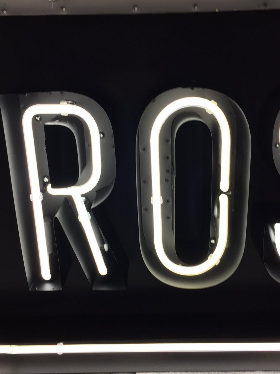 UniSignGroup's tweet image. #throwbackthursday to the Neon sign we provided for Rosso Coffee Roasters at their National Music Centre Location!

#yyc #yycsigns #neon #rosso
