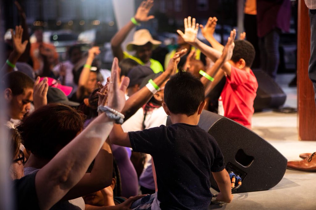 JDShuttlesworth's tweet image. #TurningTheTide

There is someone reading this right now:

As you are faithful to serve The Lord &amp;amp; obey His commands... In The Name that is above every other name...

You. Your children. And your grandchildren WILL NEVER be poor!