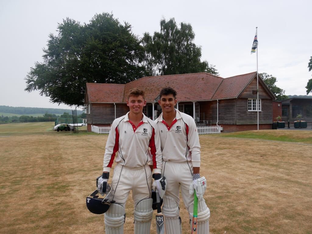 sue_thomas263's tweet photo. 4 years in the 1sts, 4000 runs between them and probably a million laughs. End of an era..thank you @DauntseysSport @its_just_willyt @rahulpatel87 https://t.co/dRcyMmhiOj