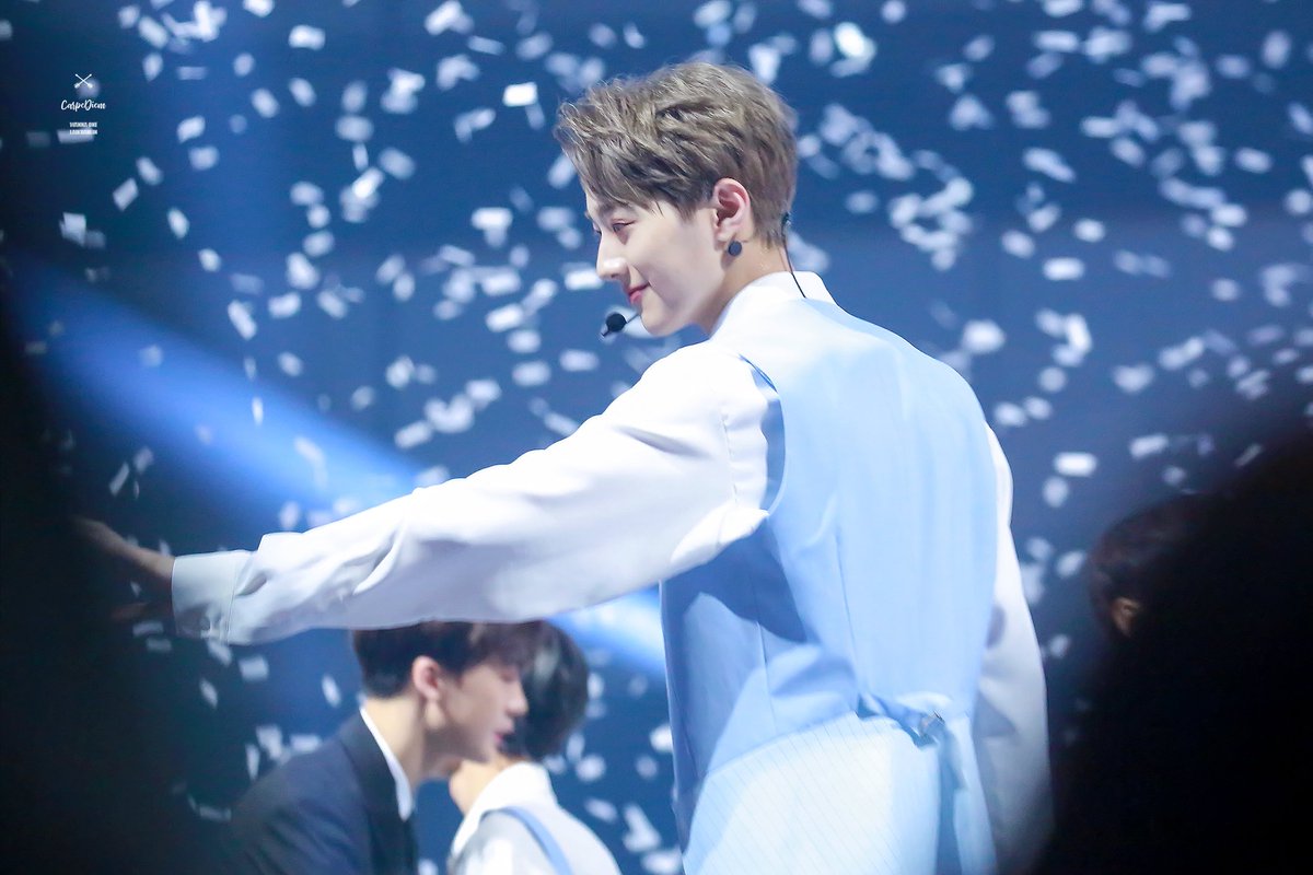 CarpeDiem0923's tweet photo. 180705 MCD in Taipei HD

1004😇💕
#라이관린 #Laikuanlin
#赖冠霖 #워너원 https://t.co/5eYRZ9VYlK